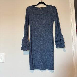 Lulu’s Blue Layered Bell Sleeve Midi‎ Light Weight Sweater Dress Medium